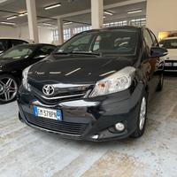 Toyota Yaris 1.0 5 porte Lounge - Navy