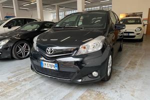 Toyota Yaris 1.0 5 porte Lounge - Navy