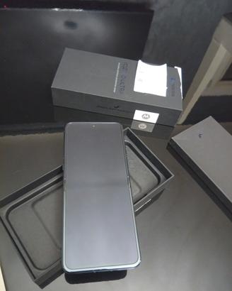 cellulare Motorola razr 60 ultra  