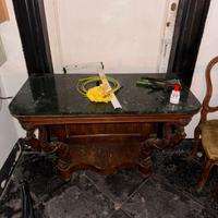 Console d’ingresso in stile classico