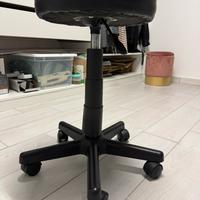 Sgabello con ruote