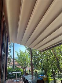 Tenda pergola auto portante molto solida con luce