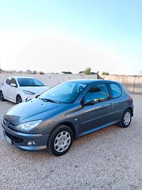 Peugeot 206 1.4 2009 19.500km neopatentati 