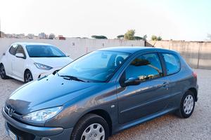 Peugeot 206 1.4 2009 19.500km neopatentati 