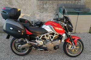 Aprilia mana 850