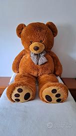 Orso di peluche gigante