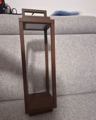 Lampada da tavolo senza carica batterie 