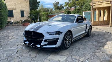 Ford Mustang 2.3ecoboost 317cv allestimento shelby