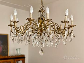 Grande lampadario 12 luci in ottone con pendenti