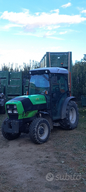 Deutz 320 v frutteto