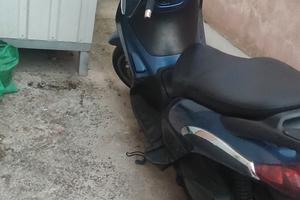  Beverly 250