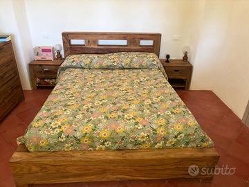 Letto matrimoniale alla francese in legno