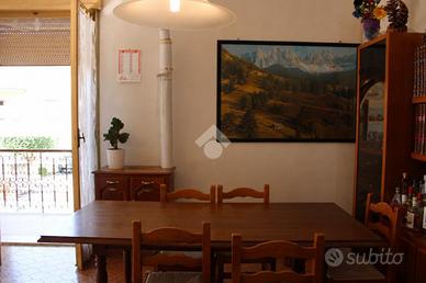 4 LOCALI A FORLIMPOPOLI