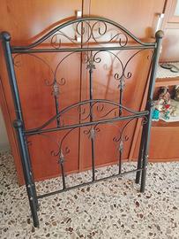 Lettino in ferro battuto
