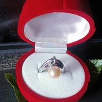 Anello con ciondolo perla Breil