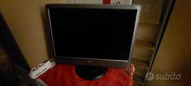 Monitor VGA + adattatore HDMI