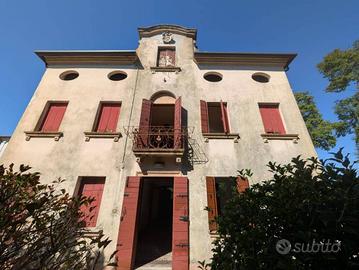 Villa di 251 m² con più di 5 locali a Venezia