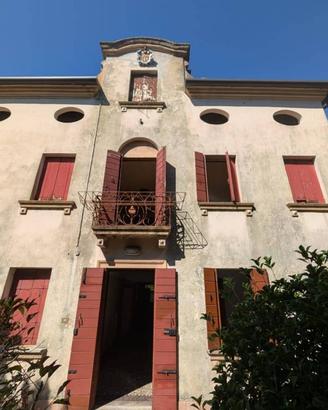 Villa di 251 m² con più di 5 locali a Venezia