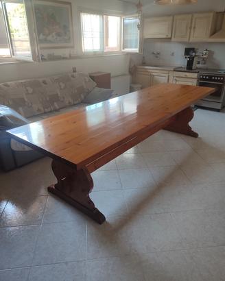 Tavolo in legno