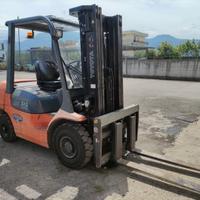 Carrello elevatore muletto Toyota 25 quintali