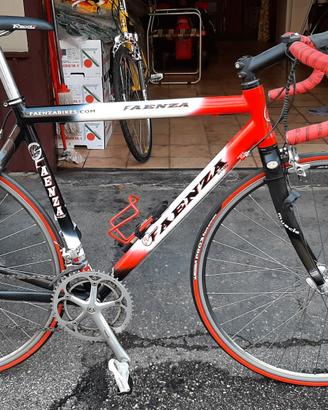 bici da corsa da strada in alluminio Faenza