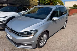 VOLKSWAGEN Touran 1.6 TDI Executive BlueMotion T