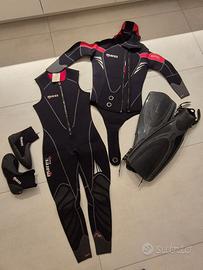 Muta, Calzari e Pinne Mares.