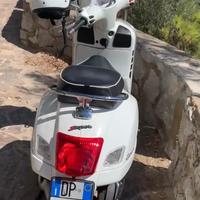 Vespa gts 300