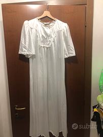 Camicia da notte e vestaglia lunga