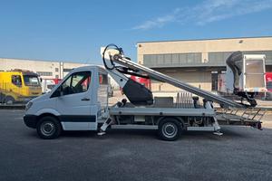Mercedes Benz piattaforma aerea 14 MT