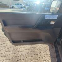 PANNELLI ANTERIORI PER PAJERO V60 GLX 2003