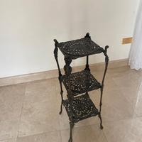 Tavolino in bronzo traforato