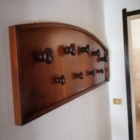 Append abiti legno a muro