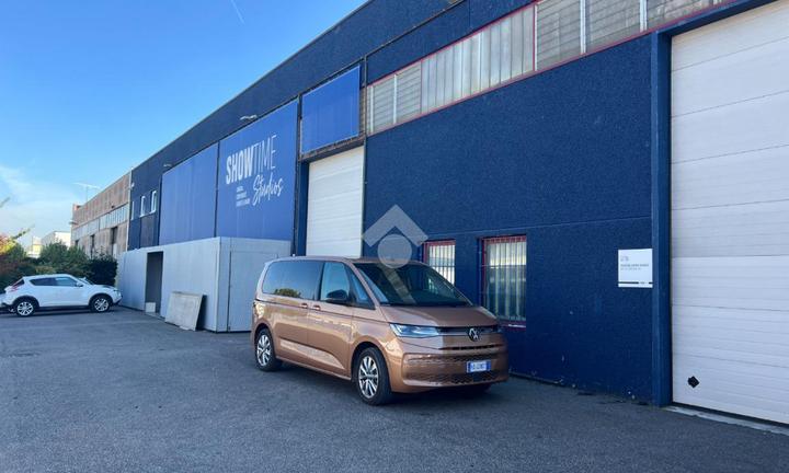 CAPANNONE A SAN GIOVANNI LUPATOTO