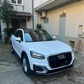 AUDI Q2 1.6 TDI 116 CV - TETTO APRIBILE