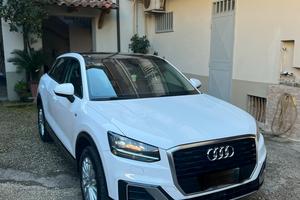 AUDI Q2 1.6 TDI 116 CV - TETTO APRIBILE