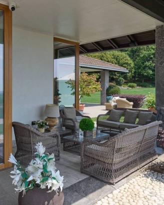 Villa di 420 m² con più di 5 locali e box auto dop