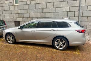 Opel Insigna 1.6 diesel SW 2018 cambio automatico