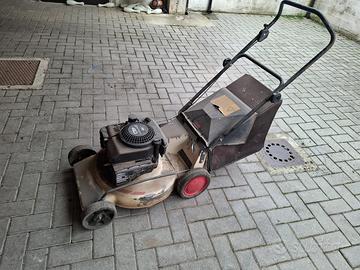 Tosaerba a benzina 4tempi