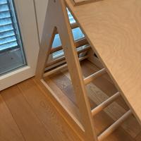 Triangolo pikler e scivolo/scala in legno