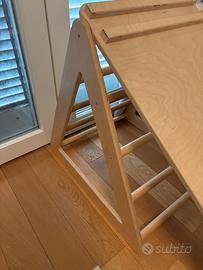 Triangolo pikler e scivolo/scala in legno