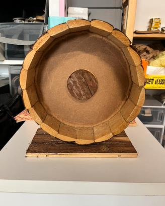 Ruota per criceti in legno