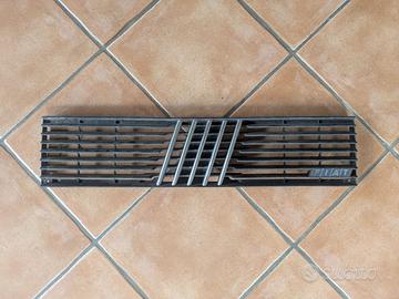 Griglia FIAT Uno MK1