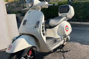 Vespa GTS 300 Super