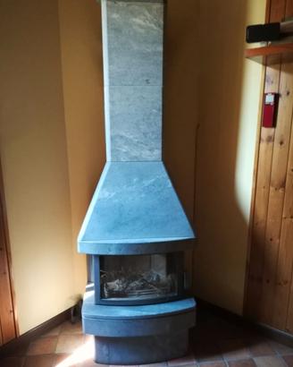 STUFA IN PIETRA OLLARE (CONTURA 470T)