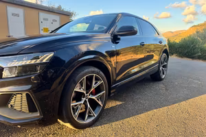 Audi q8 S line