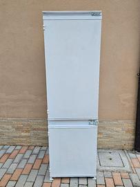 Frigorifero ad incastro 