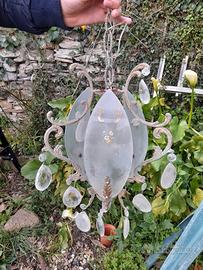 Lampadario decorato con gocce