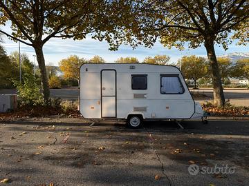 Roulotte adria 4050 tk