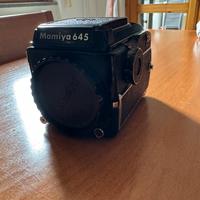 2 Mamiya: M645 1000s, M645 J